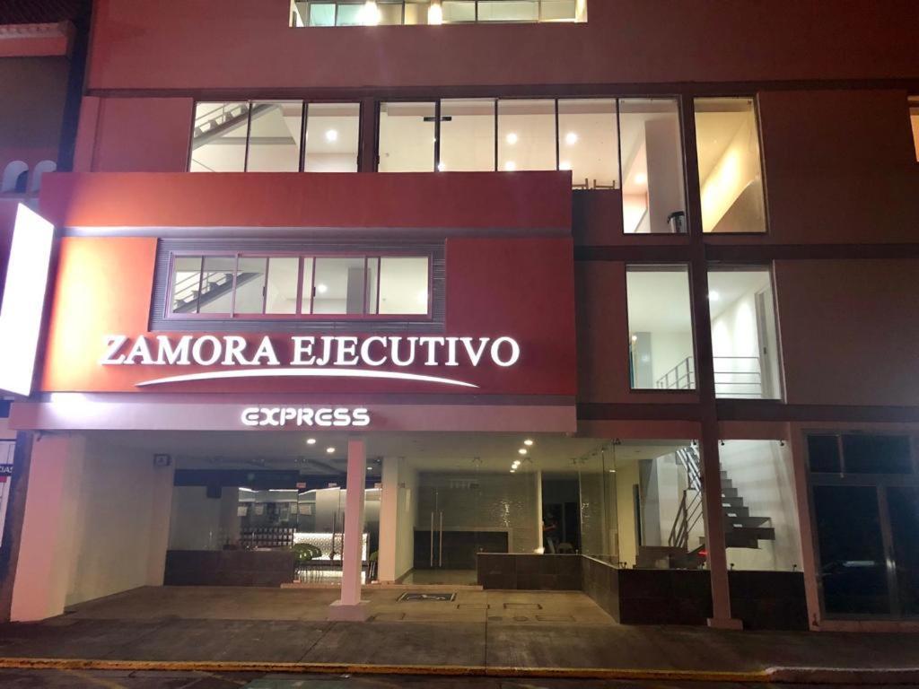 Zamora Ejecutivo Express Luaran gambar